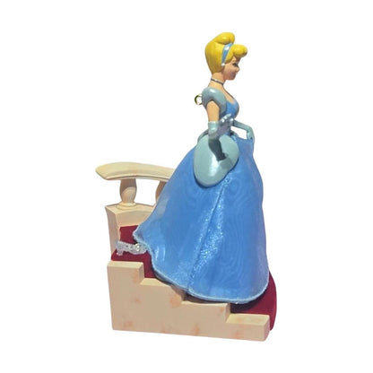 2007 The Glass Slipper Hallmark Ornament (Cinderella) QXD4287 Image3