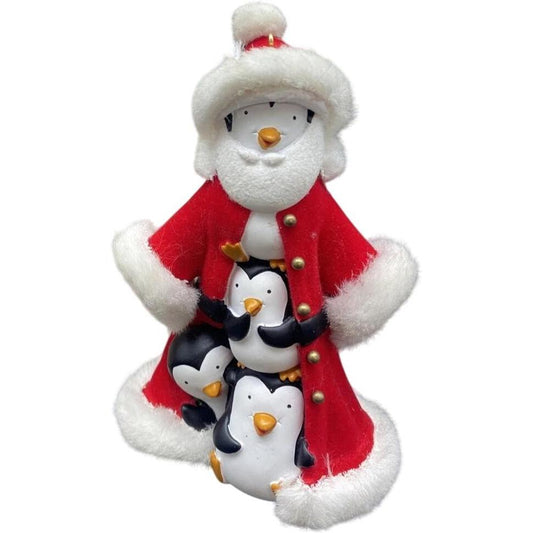 2007 TIp-Top Santa Hallmark Ornament (South Pole Pals) QXT8327