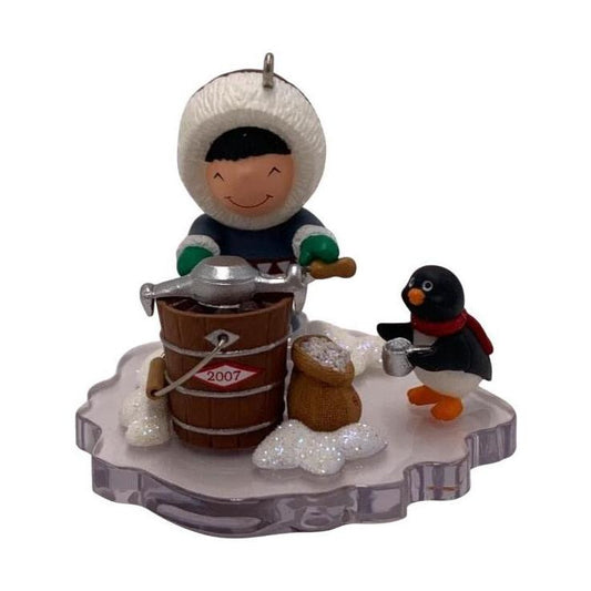 2007Ice Cream Hallmark Ornament (Frosty Friends) QX7147 Image1