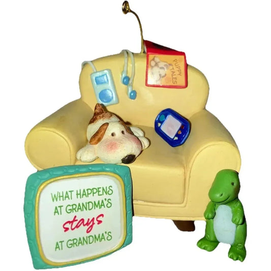 2008 At Grandma's House Hallmark Ornament (GrandParents Day) QXG6371