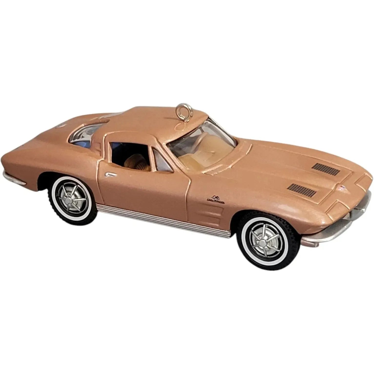 2008 Hallmark Ornament (1963) Corvette Z06 Hallmark Ornament (Classic American Cars) QXI1001
