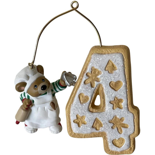 2008 My Fourth Christmas Hallmark Ornament (Child's Age Collection) QXG6091