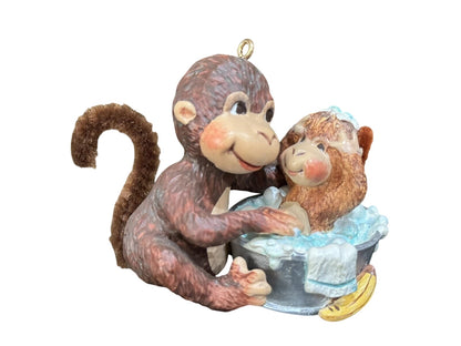 2008 Tub Time - Monkey Hallmark Ornament (Animal) QXG6424