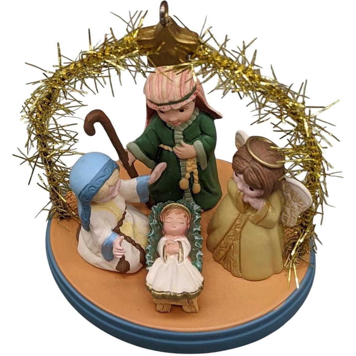 2008 A Precious Gift Hallmark Ornament (Nativity) QXG7084