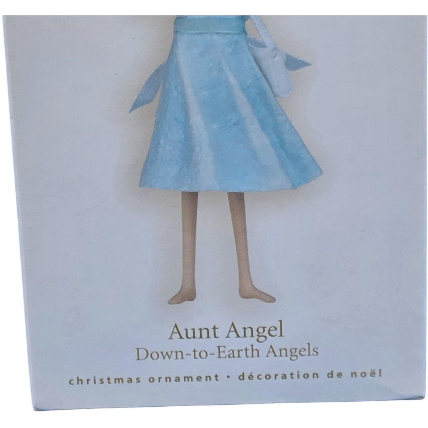 2008 Aunt Angel Hallmark Ornament (Down to Earth Angels) QXG6474