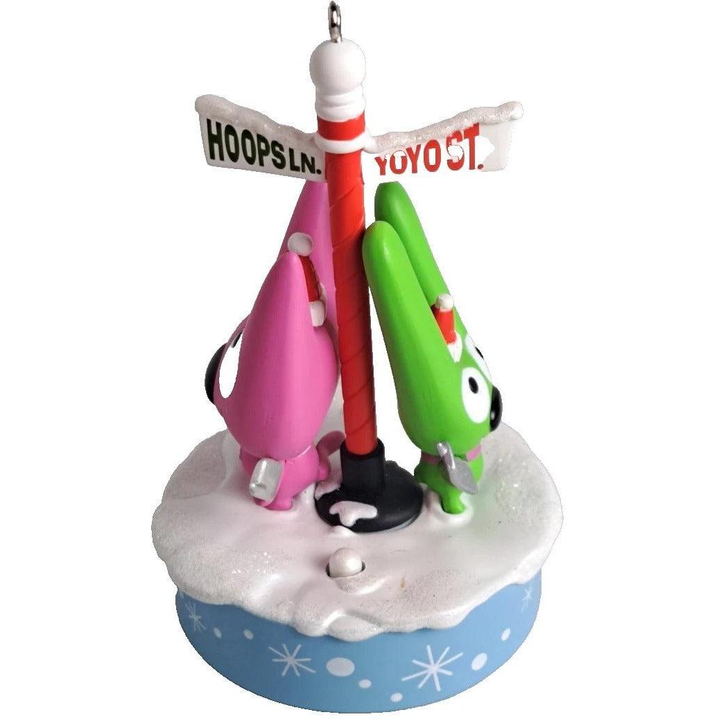 2008 Cell-ebrating Christmas Hallmark Ornament (Hoop&Yoyo) QXG6304