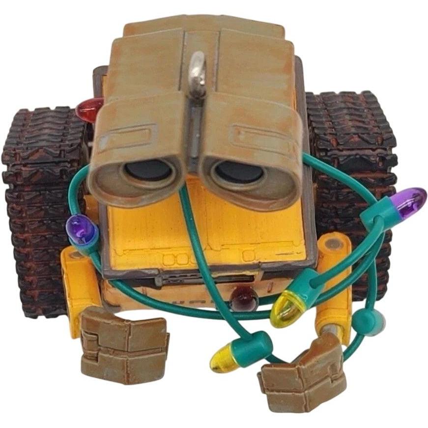 2008 Deck the Planet! (Disney/Pixar's WALL-E)