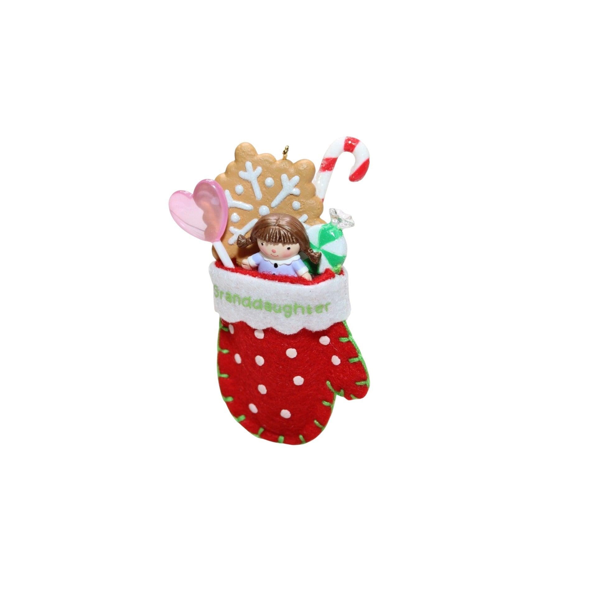 2008 GrandDaughter Hallmark Ornament (GrandDaughter) QXG6194 Image1