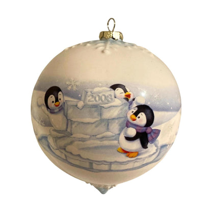 2008 Having a Snow Ball Hallmark Ornament (Kris' Penguins) LRP3421 Image1