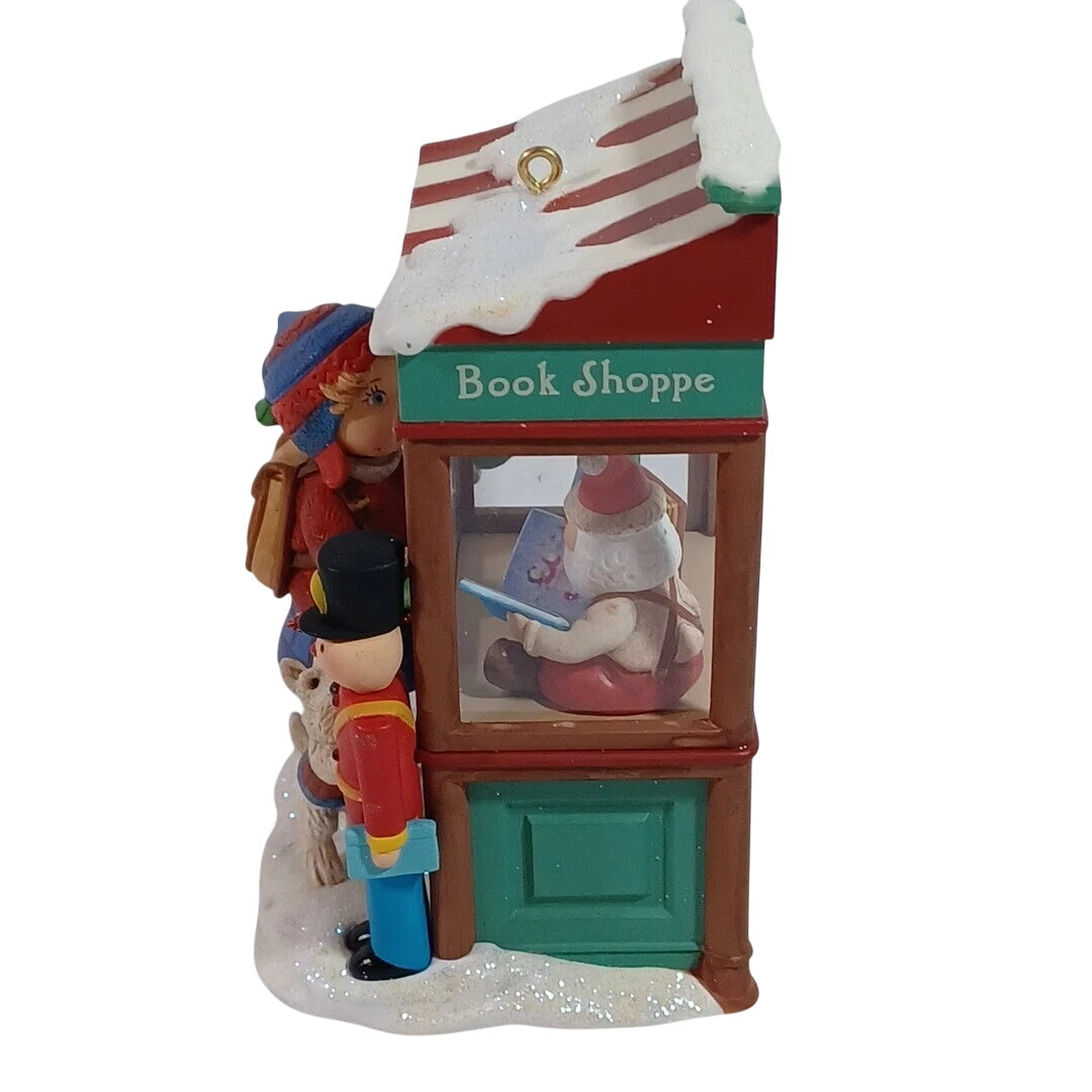 2008 Kringle's Korner Book Store Hallmark Ornament (Christmas Window) QXC8002 Image3