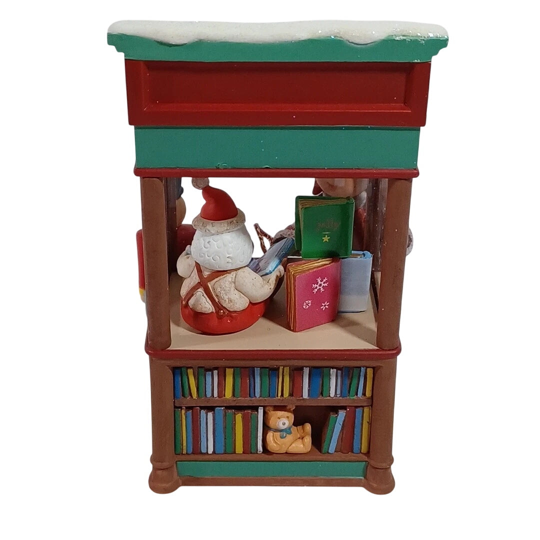 2008 Kringle's Korner Book Store Hallmark Ornament (Christmas Window) QXC8002 Image4