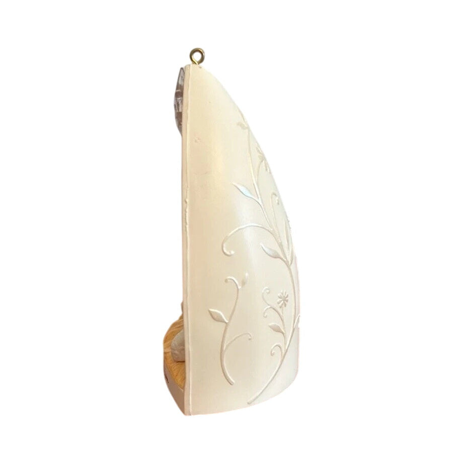 2008 Let Us Adore Him Hallmark Ornament (Light of Bethlehem) QXT8304 Image5