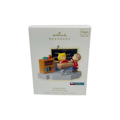 2008 School Hallmark Ornament (Peanuts) QXI4211