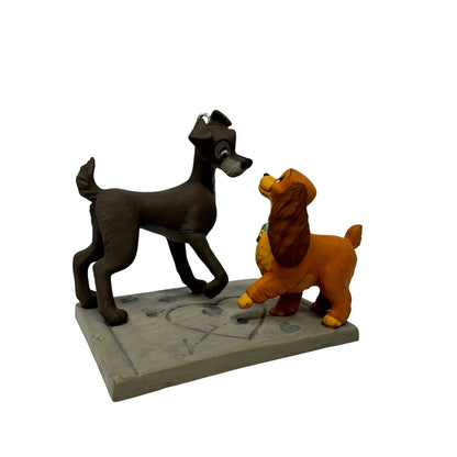 2008 Signs of Affection Hallmark Ornament (Lady and the Tramp) QXD6244 Image1