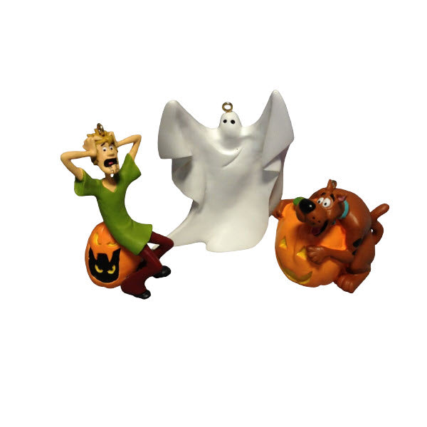 2008 Zoinks! It's a Ghost! Hallmark Ornament (Scooby-Doo) QFO6081