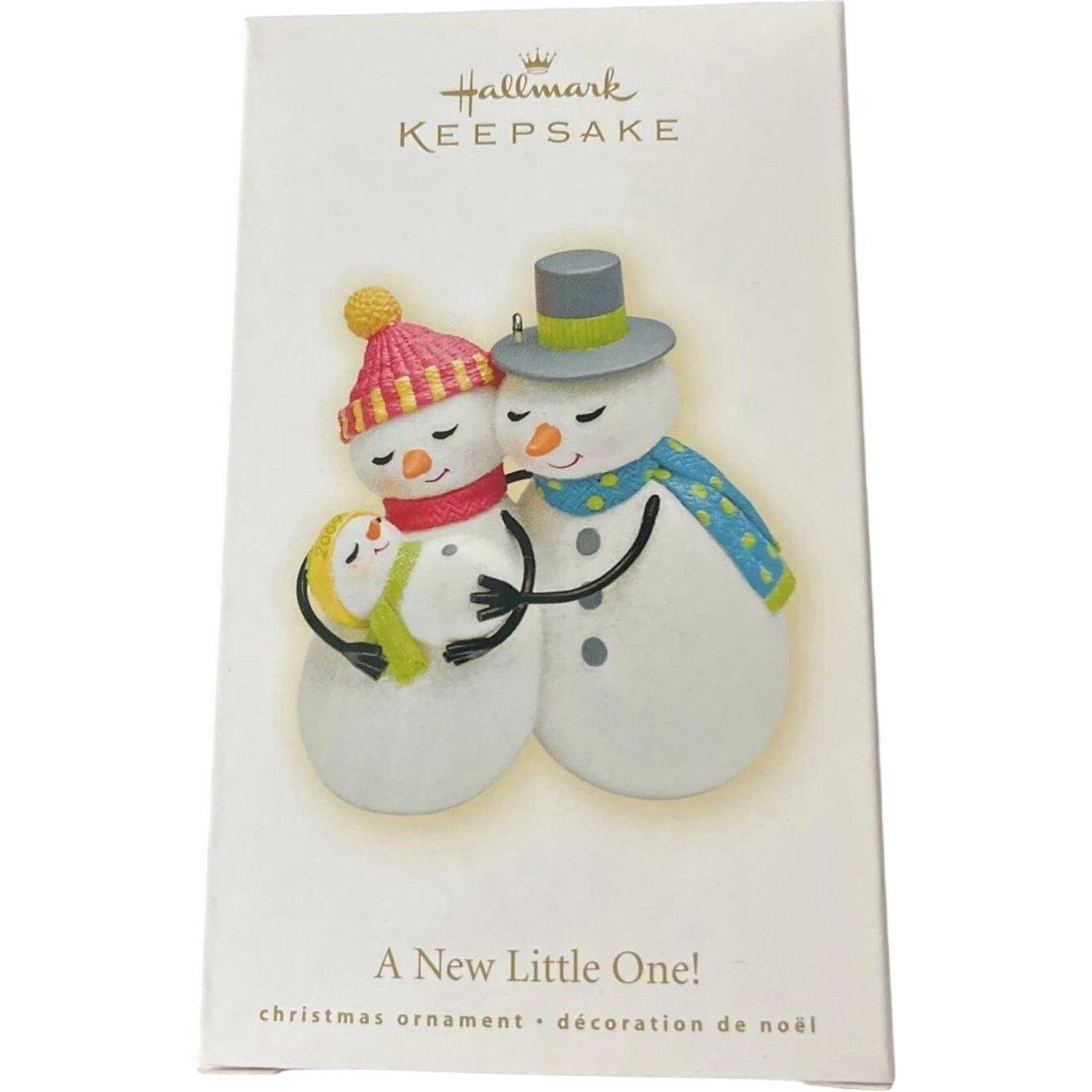 2009 A New LIttle One! Hallmark Ornament (Snowmen) QXG6515