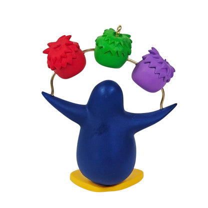 2009 Club Penguin Hallmark Ornament (Penguins) QXD2165