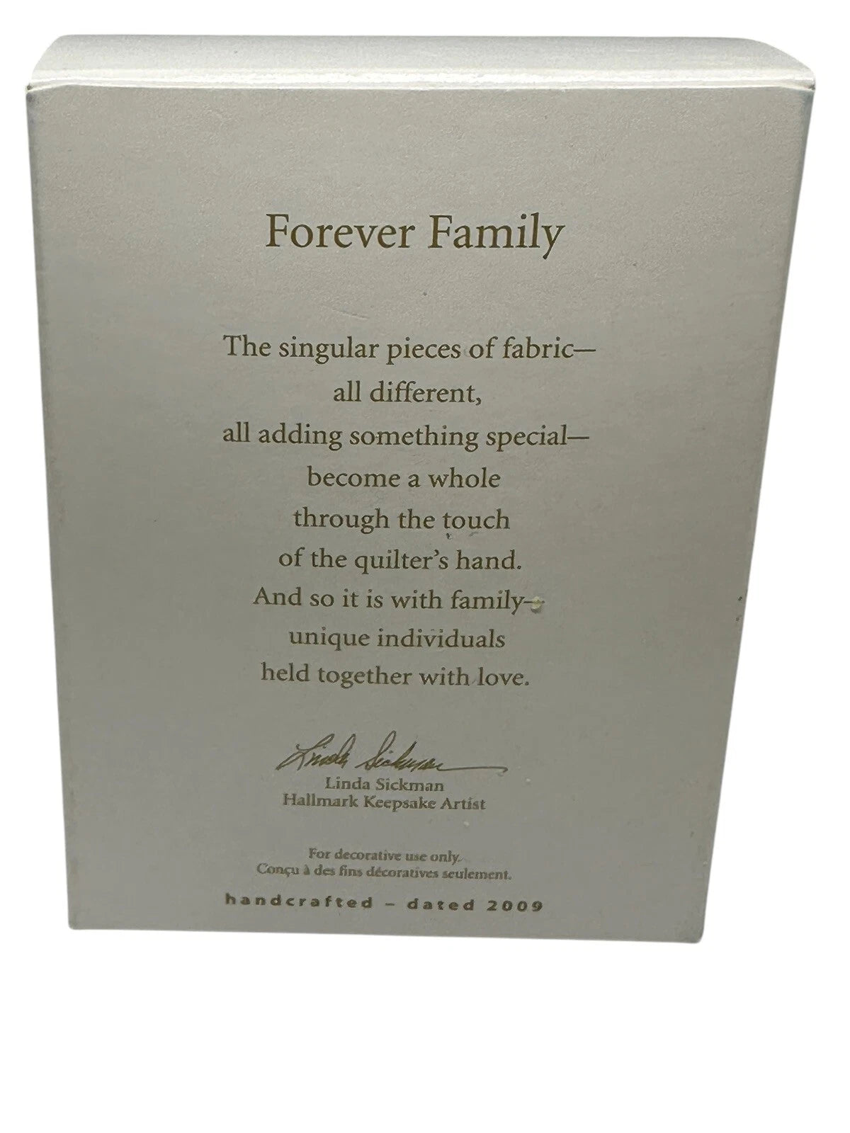 2009 Forever Family Hallmark Ornament (Family) QXG6692