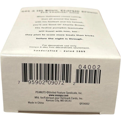 2009 Get a 1st Down, Charlie Brown! Hallmark Ornament (Peanuts) QFO4002