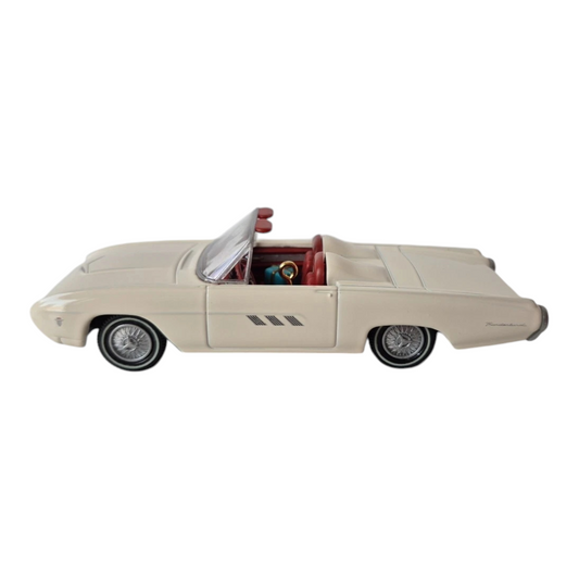 2009 (1963) Thunderbird Sports Roadster (Classic American Cars)