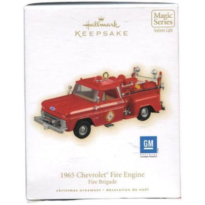 2009 Hallmark Ornament (1965) Chevrolet Fire Engine Hallmark Ornament (Fire Brigade) QX8612