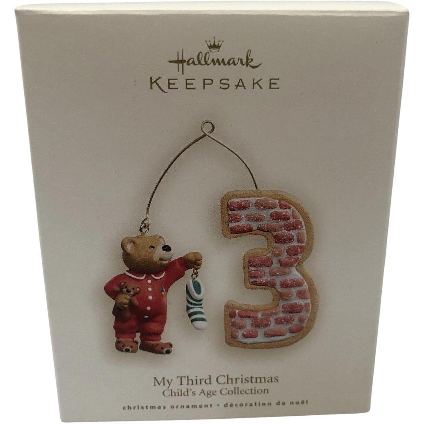 2009 My Third Christmas Hallmark Ornament (Child's Age Collection) QXG6055