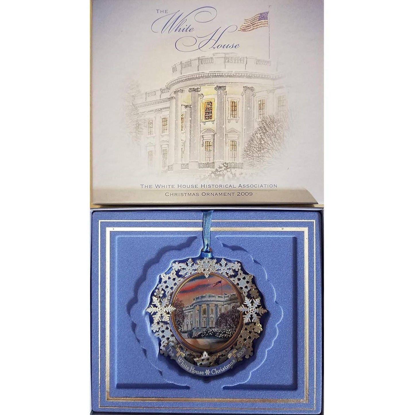 WH-634228420243 2009 Christmas Ornament (The White House Historical Association) Image1