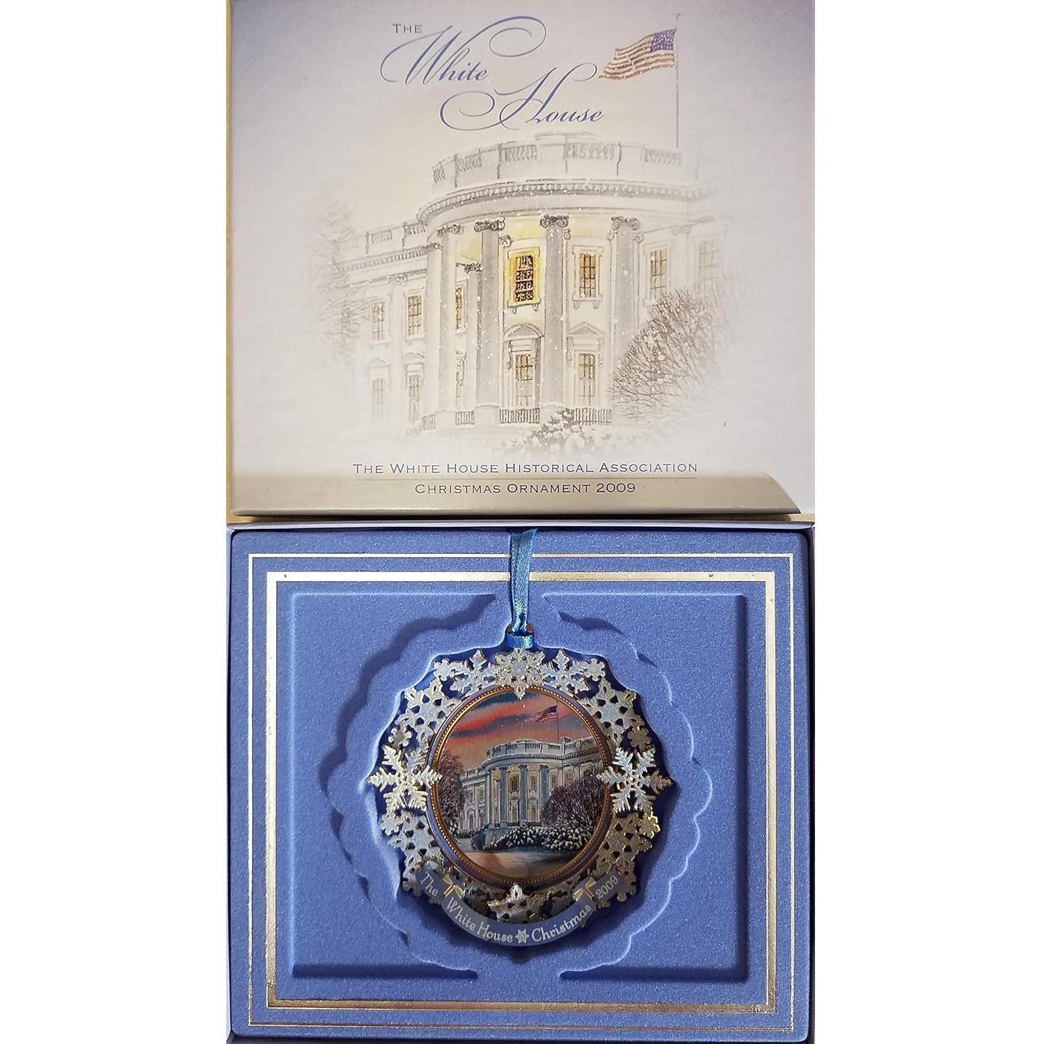 WH-634228420243 2009 Christmas Ornament (The White House Historical Association) Image1