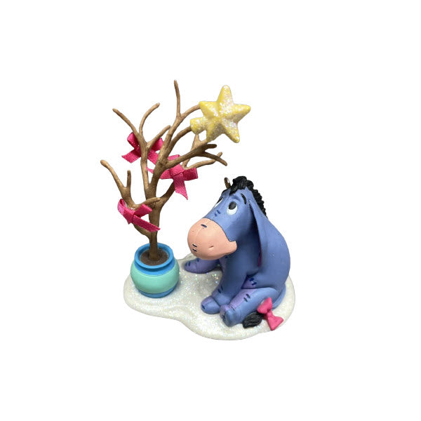 2009 A Humble Sort of Christmas Hallmark Ornament (Winnie the Pooh) QXD2002