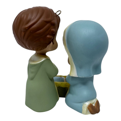 2009 A Newborn Blessing Hallmark Ornament (Mary's Angels Nativity) QXC9015