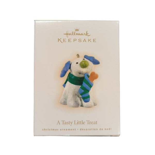 2009 A Tasty Little Treat Hallmark Ornament (Puppy) LPR3402