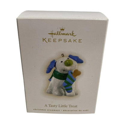 2009 A Tasty Little Treat Hallmark Ornament (Puppy) LPR3402 Image2