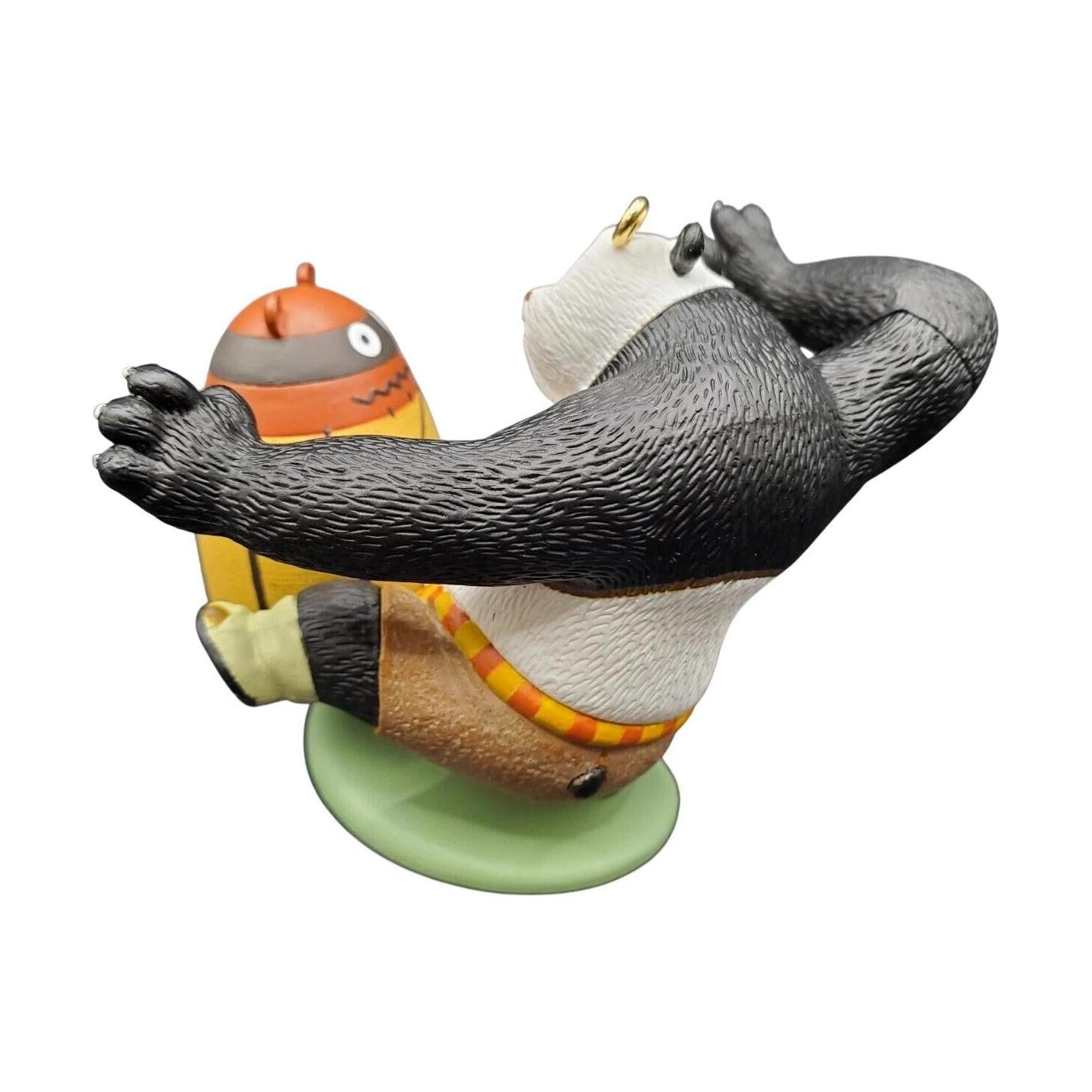 2009 An Unlikely Hero Hallmark Ornament (Kung Fu Panda) QXI1335 Image3