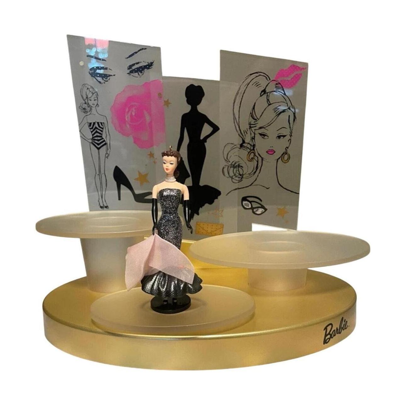2009 Barbie in the Spotlight Hallmark Ornament (Barbie) QFM3012 Image1