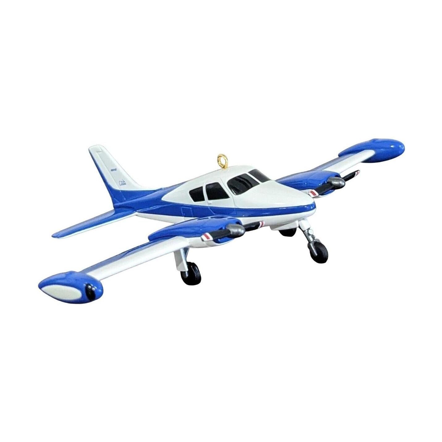 2009 Cessna 310 Hallmark Ornament (Sky's the Limit) QX8302 Image1