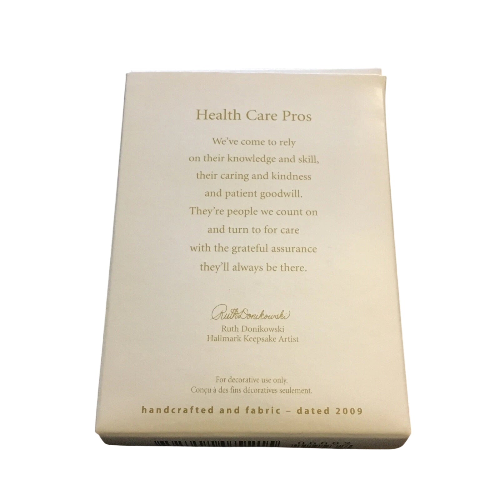 2009 Health Care Pros Hallmark Ornament (Healthcare Workers) QXG6662 Image7