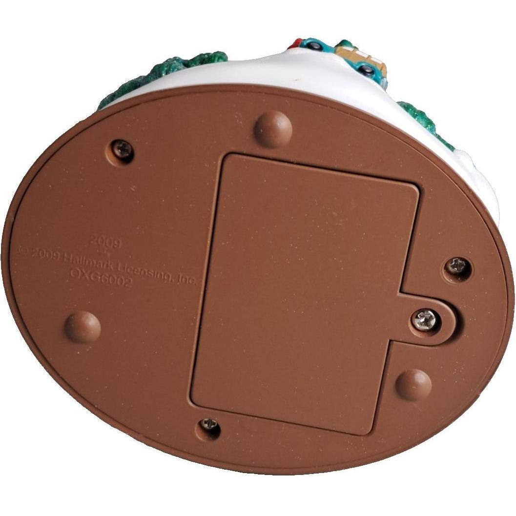 2009 Holiday Hilltop Tree Farm Hallmark Ornament (Magic Village) QXG6002