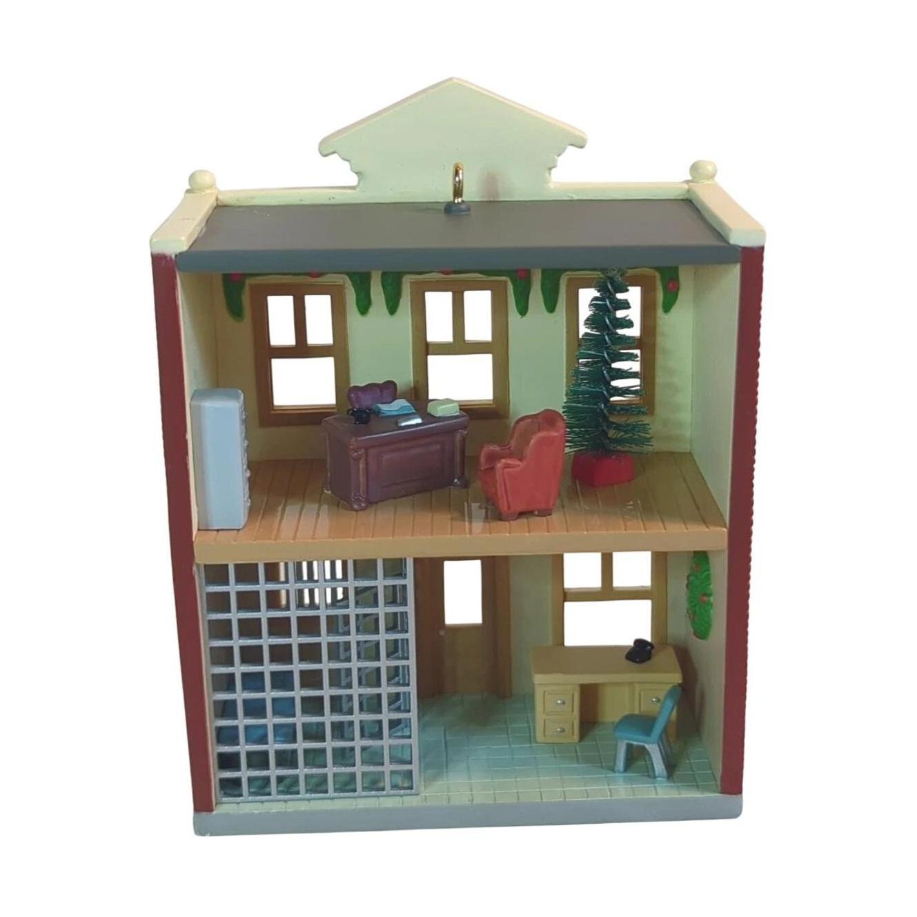 2009 Keepsake Korners Police Station Hallmark Ornament (Nostalgic Houses and Shops) QX8402 Image3