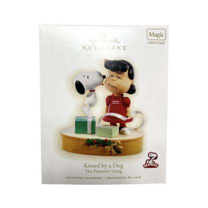 2009 Kissed by a Dog Hallmark Ornament (Peanuts) QXI1132