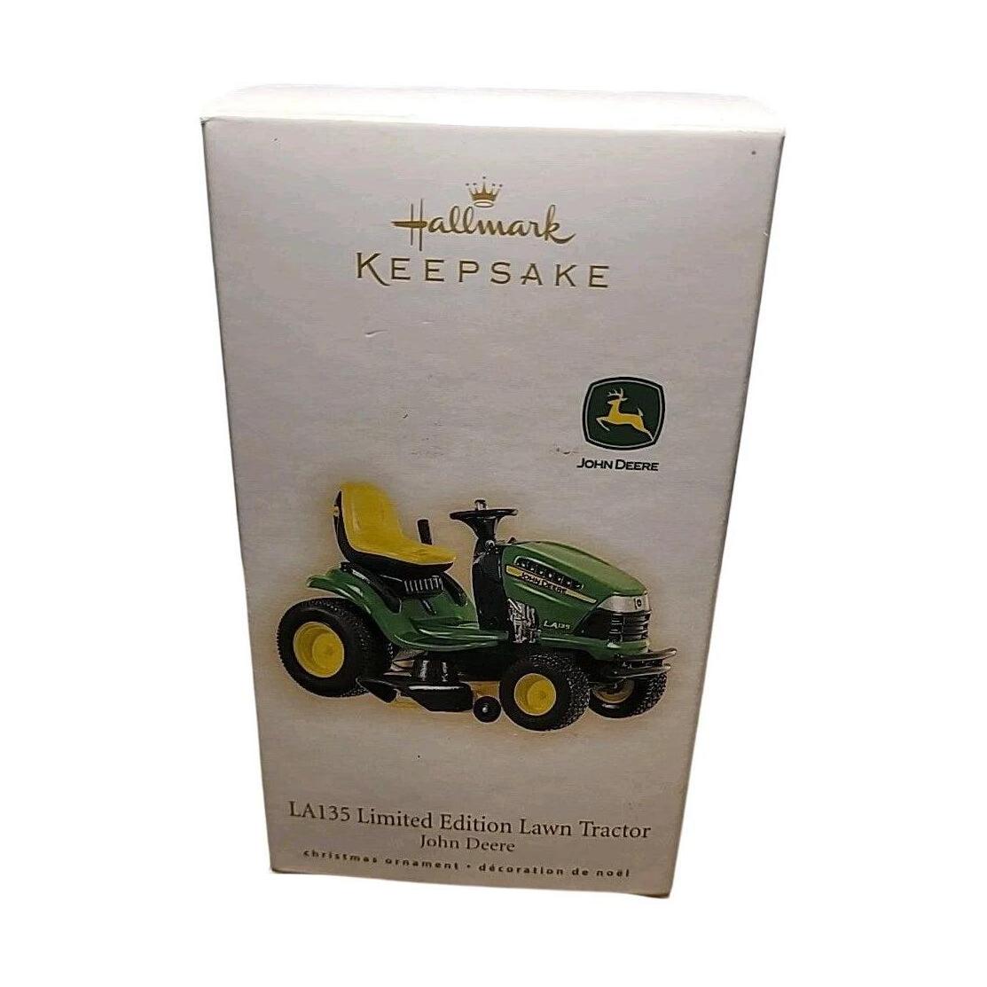 2009 LA135 Limite Edition Lawn Tractor Hallmark Ornament (John Deere) QXI1172 Image2