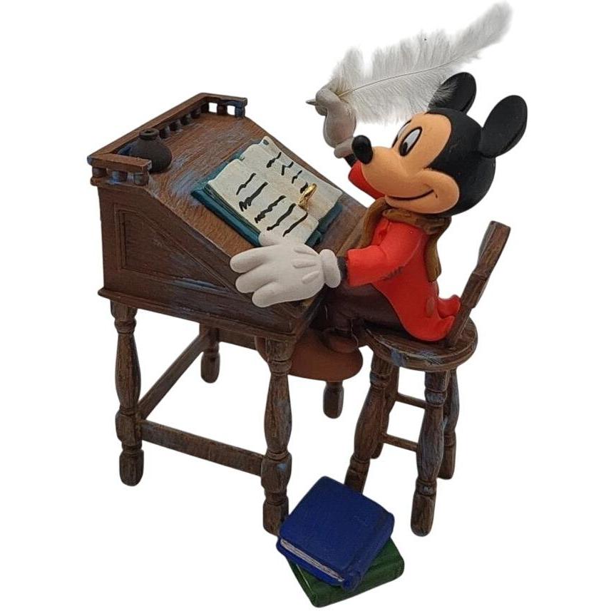 2009 Mickey As Bob Cratchit Hallmark Ornament (Mickey's Christmas Carol) QX8452