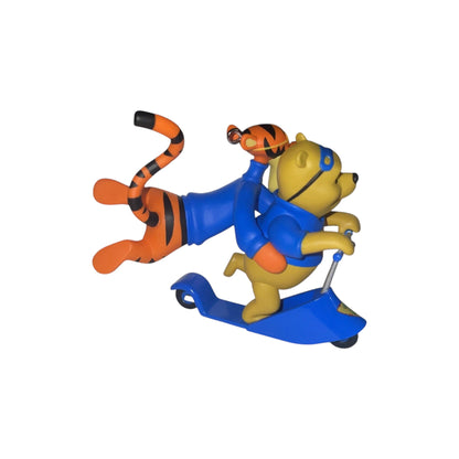 2009 My Friends Tigger and Pooh Hallmark Ornament (Winnie the Pooh) QXD2085 Image1