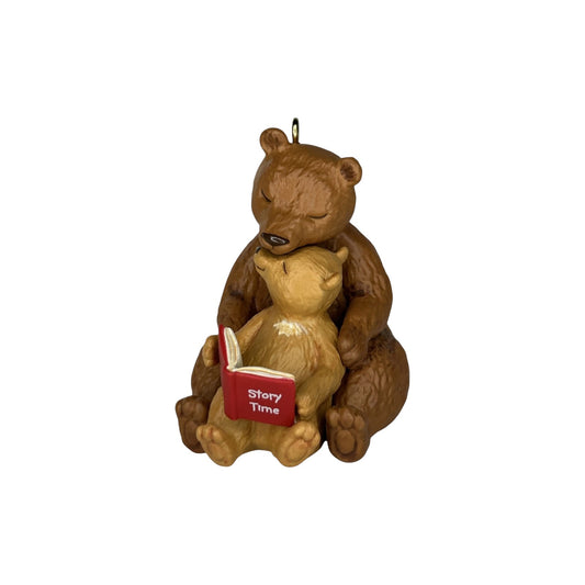 2009 Once Upon a Storytime Hallmark Ornament (Bears) QXG6722 Image1