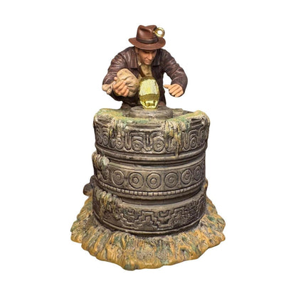 2009 Retrieving the Idol Hallmark Ornament (Raiders of the Lost Ark) QXI1165 Image3
