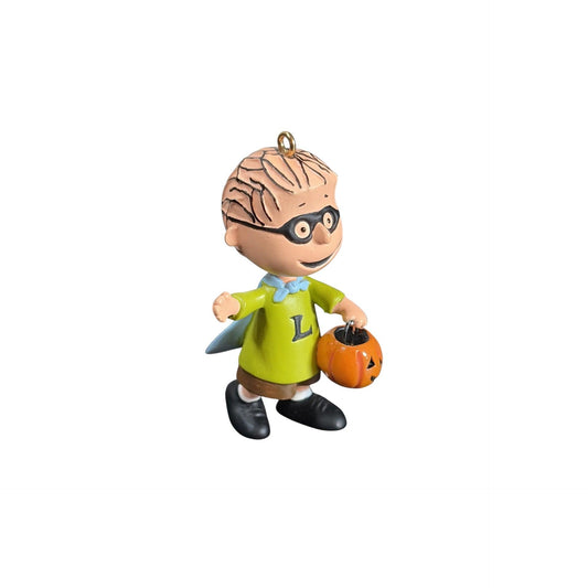 2009 Super Linus Hallmark Ornament (Peanuts) QFO4015 Image1