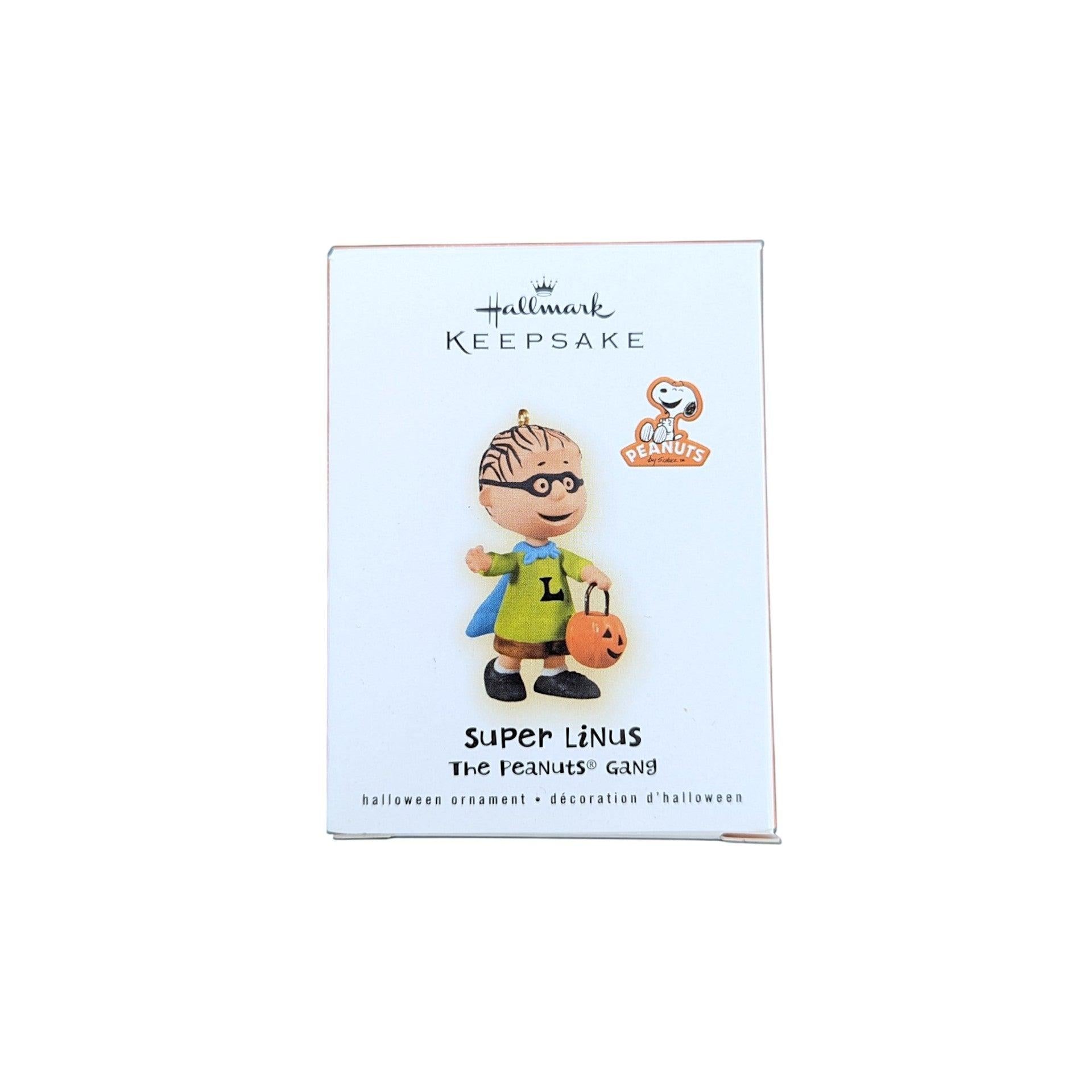 2009 Super Linus Hallmark Ornament (Peanuts) QFO4015 Image2