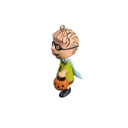 2009 Super Linus Hallmark Ornament (Peanuts) QFO4015 Image3