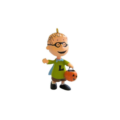 2009 Super Linus Hallmark Ornament (Peanuts) QFO4015