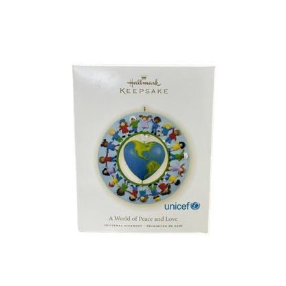 2009 UNICEF A World of Peace and Love Hallmark Ornament (UNICEF) QXI1192