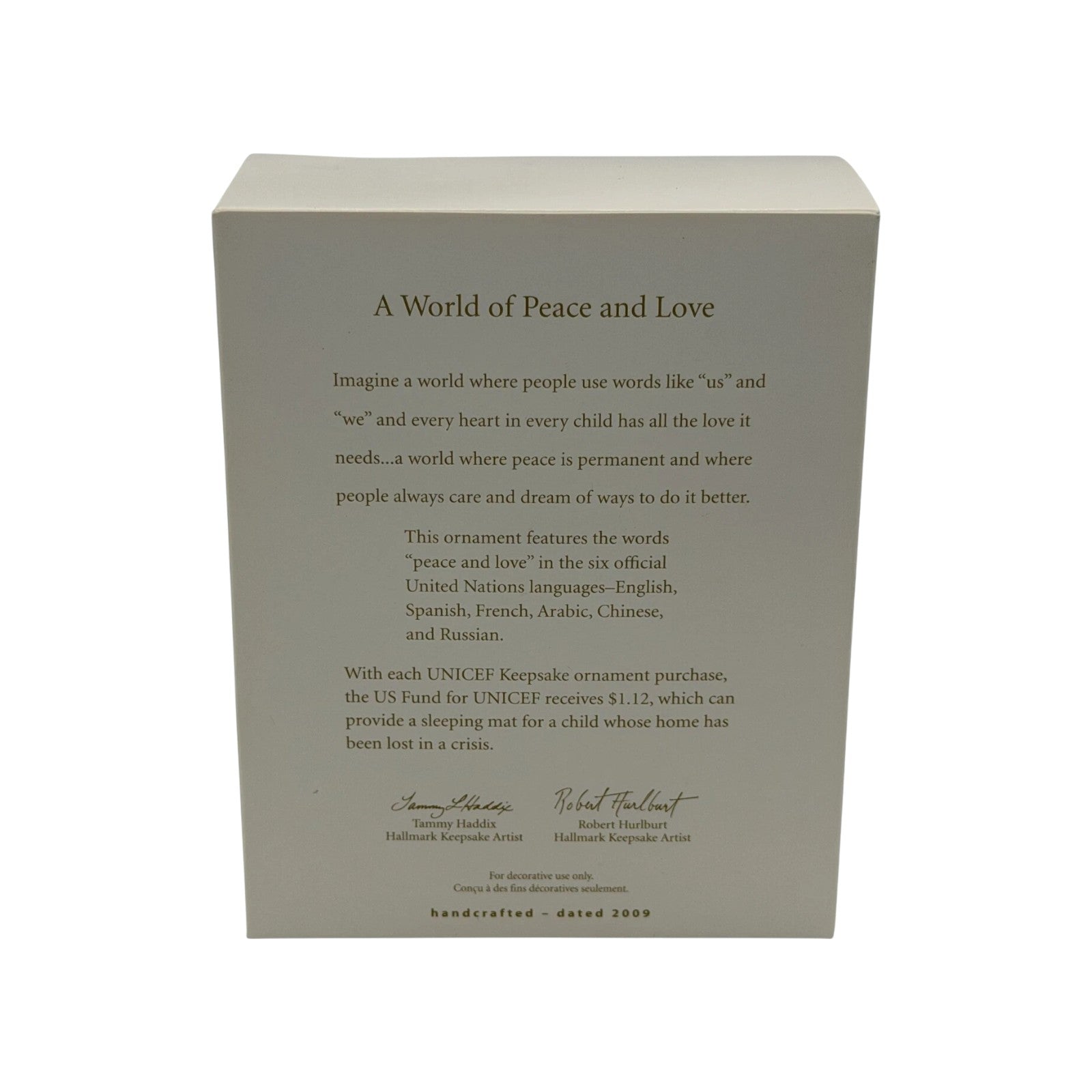 2009 UNICEF A World of Peace and Love Hallmark Ornament (UNICEF) QXI1192 Image4